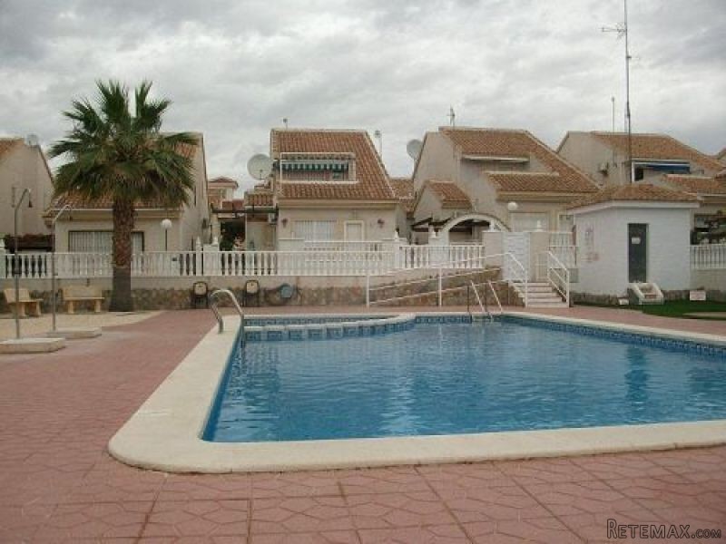 2 Bedrooms - Casa - Alicante - For Sale
