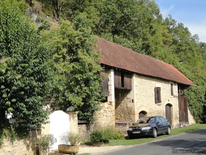 Beautiful And Spacious Stone House Has.. - 2