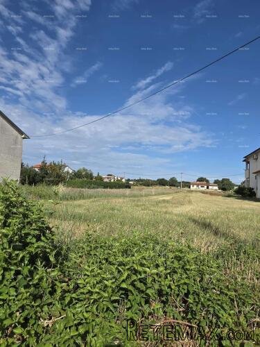 Prodaje se građevinsko zemljište – Marčana, 840 m²