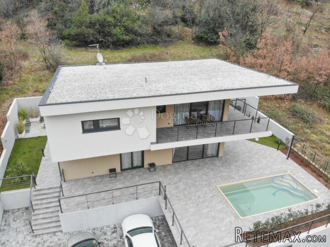 Prestižna vila na impresivnoj lokaciji - 2