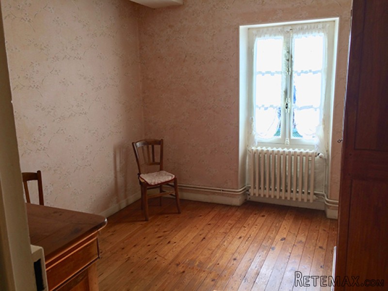 Village House In Needs Updating With.. - 2