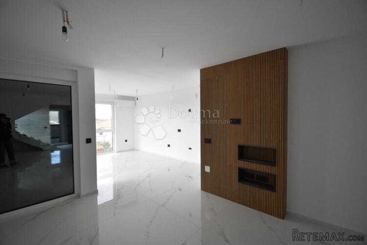 PENTHOUSE VALBANDON - A5 (UPORABNA DOZVOLA)