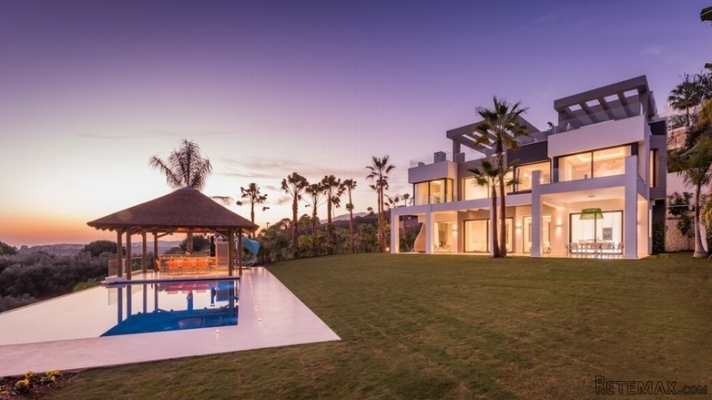 A 5-Star Golf Estate
