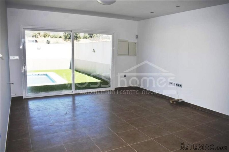 NEW LISTING FOR VOSS HOMES - A modern Countryside Villa of.. - 10