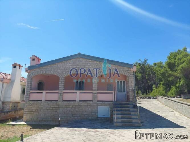 Vir, kuća 2 apartmana, 2 garaže i velika okućnica - 2