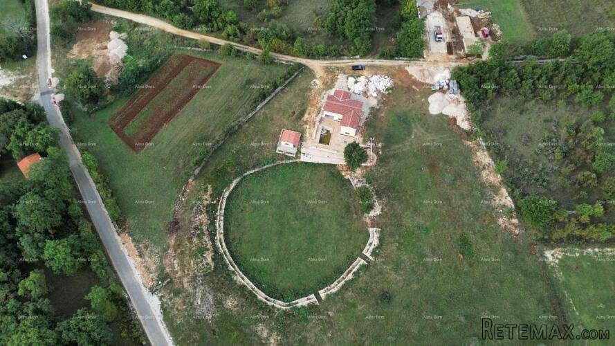 Prodaja kuće sa bazenom i okućnicom, Svetvinčenat - 3