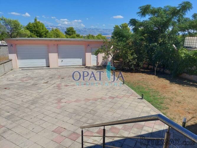 Vir, kuća 2 apartmana, 2 garaže i velika okućnica - 6