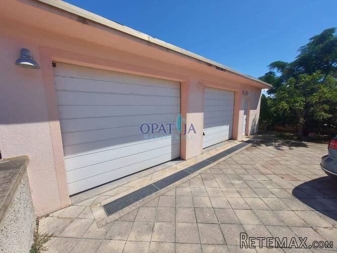 Vir, kuća 2 apartmana, 2 garaže i velika okućnica - 7