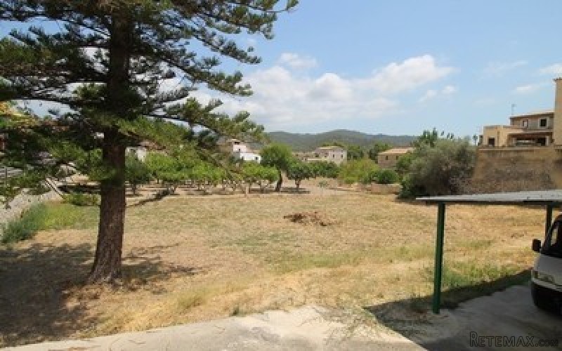 Plot for sale in Capdella