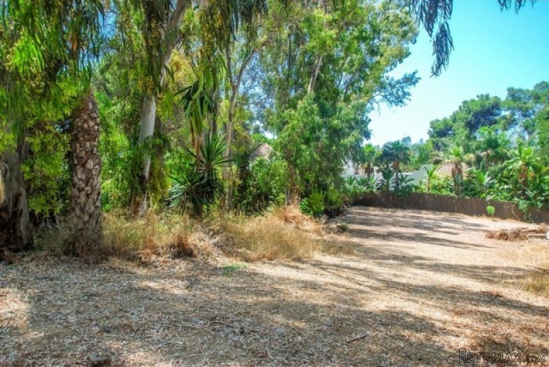 HM3S2729 - Plot For sale in Los..