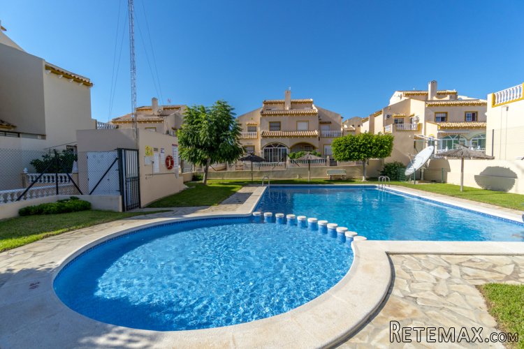 Soleado adosado en Los Altos, Orihuela Costa. La propiedad.. - 2