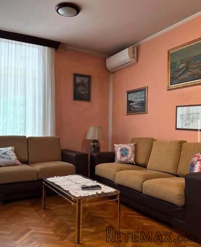 Trosoban stan, Bar(centar), 240.000Eur - 2