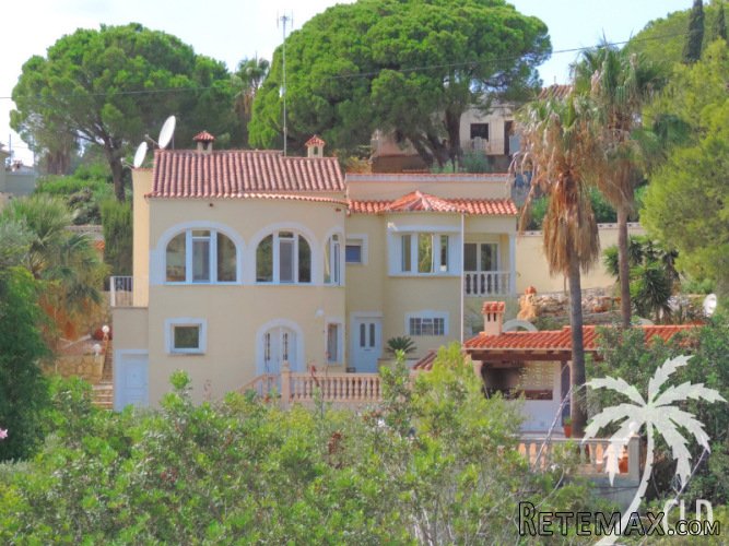 This Villa is distributed in: 2 Bedrooms, 2 bathrooms, one.. - 3