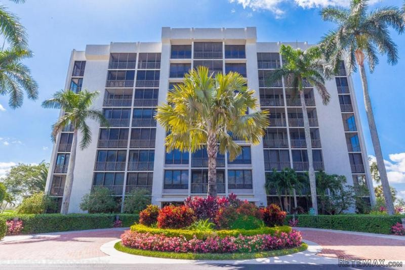 6895 Willow Wood Dr #1026, Boca Raton..