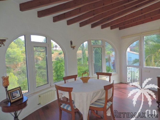 This Villa is distributed in: 2 Bedrooms, 2 bathrooms, one.. - 6