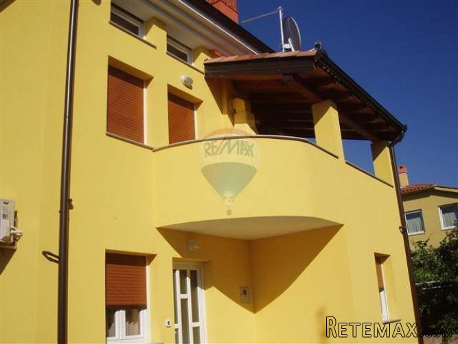ISTRA,PULA, obiteljska kuća s apartmanima - 2