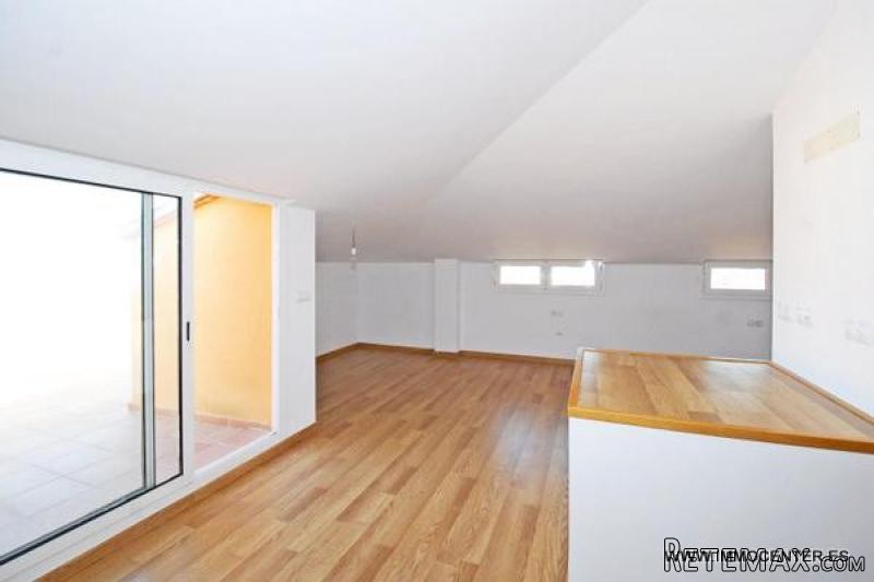 L'ESCALA: Duplex in the center with 3.. - 2
