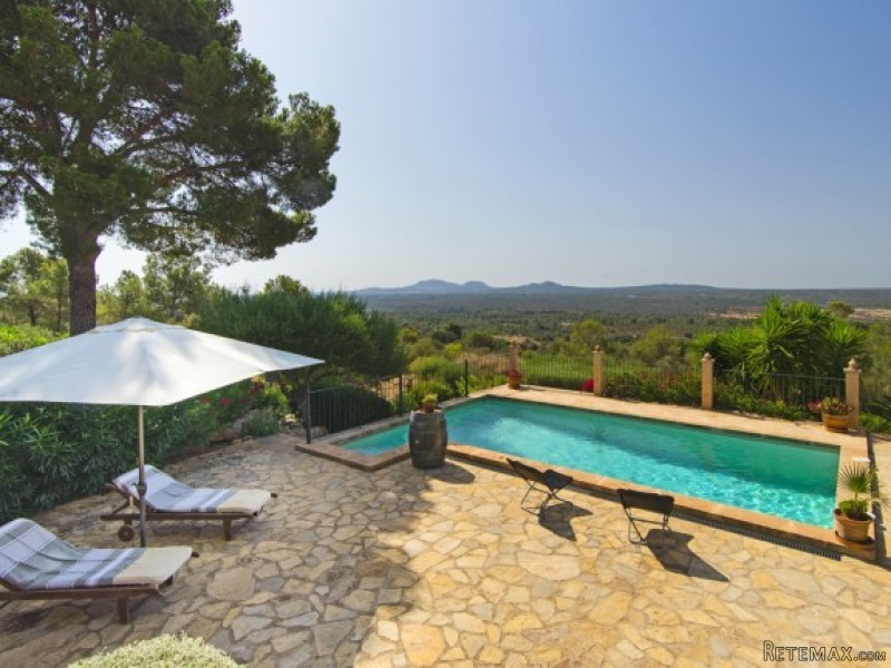Beautiful Family Home In Puntiro - 2