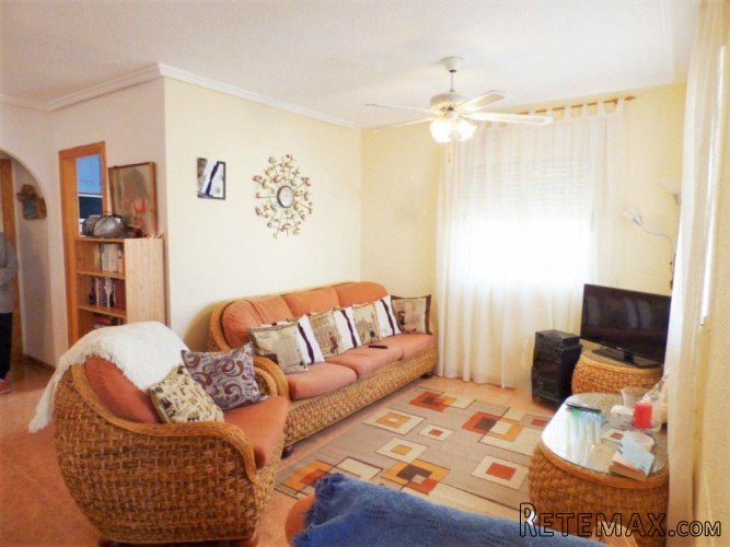 Spacious&nbsp; 3 Bedroomed Quad Townhouse&nbsp; within Los.. - 2