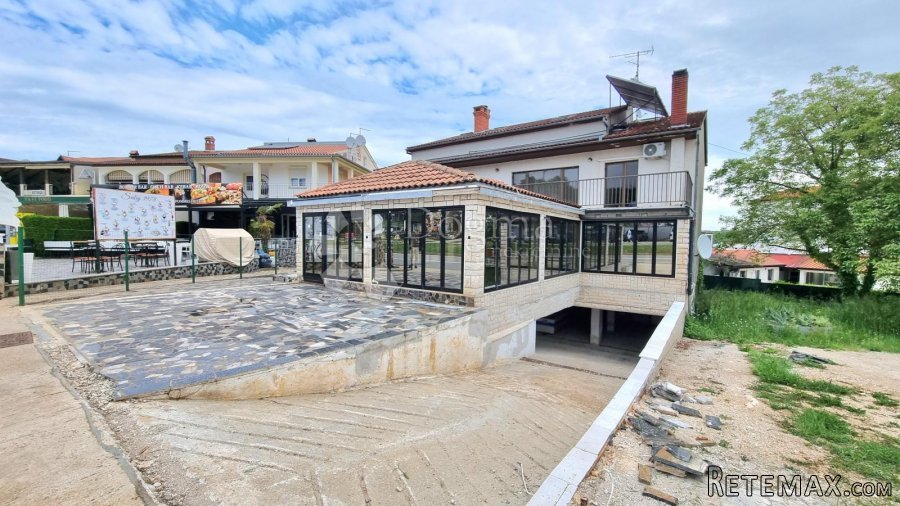 KUĆA STAMBENO POSLOVNE NAMJENE NA IZVANREDNOJ LOKACIJI - 3