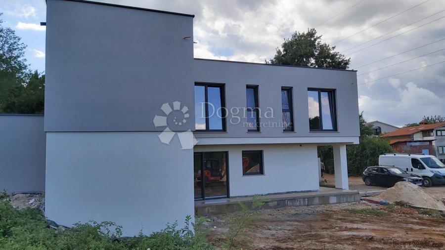Moderna vila s bazenom, okolica Labina - 3