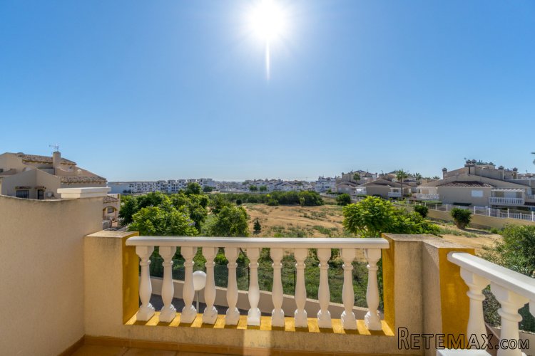 Soleado adosado en Los Altos, Orihuela Costa. La propiedad.. - 3