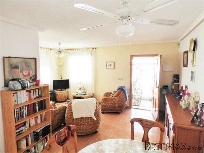 Spacious&nbsp; 3 Bedroomed Quad Townhouse&nbsp; within Los.. - 3