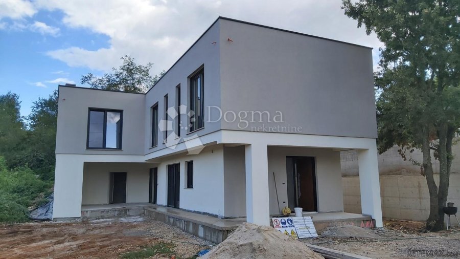Moderna vila s bazenom, okolica Labina - 4