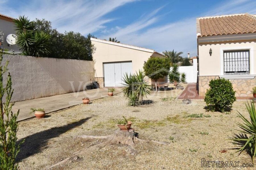 EXCLUSIVE TO VOSS HOMES - A spacious, recently decorated.. - 6