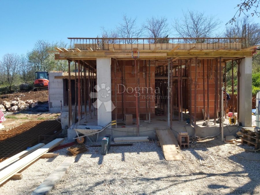 Moderna vila s bazenom, okolica Labina - 7