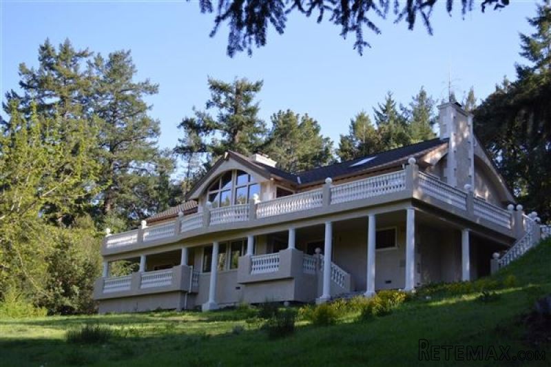 5 Bedrooms - Property - CA - For Sale