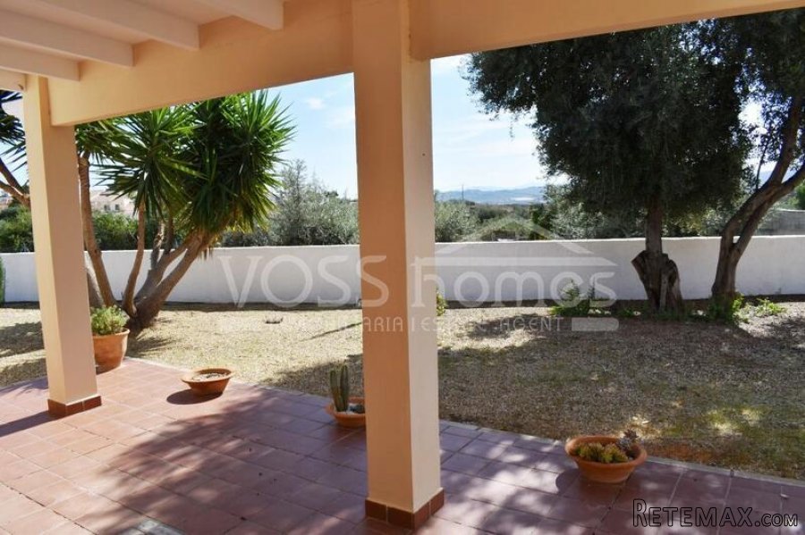EXCLUSIVE TO VOSS HOMES - A spacious, recently decorated.. - 9