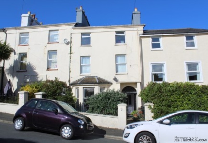 2 Falcon Cliff Terrace, Douglas,