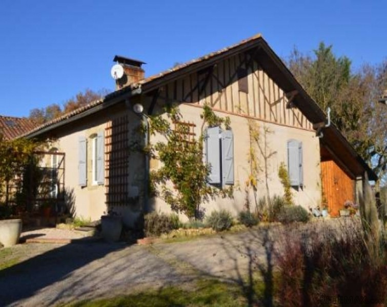 Pretty, immaculately restored hamlet..