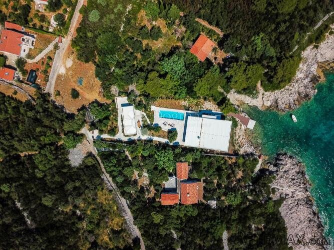 Koločep – ekskluzivna vila prvi red do mora - 2
