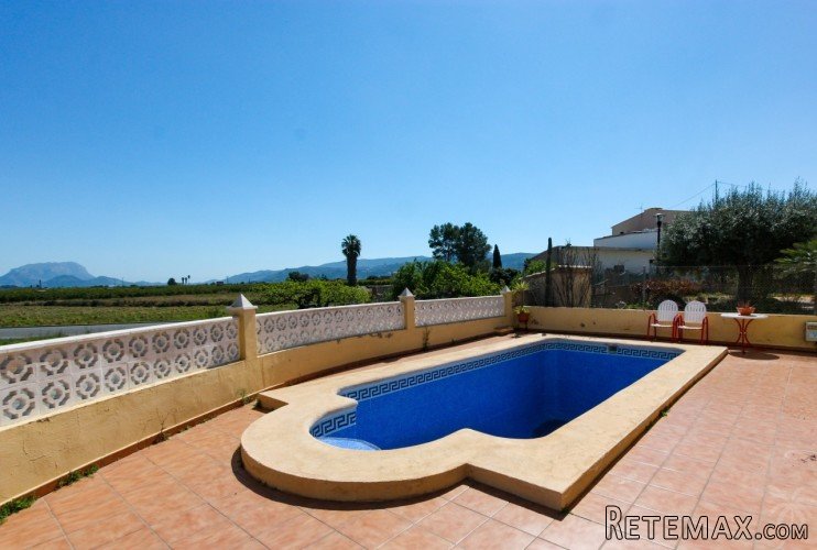 Modern villa with pool for sale in Sagra within easy.. - 2