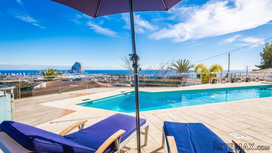 A luxury villa built in 2007 with panoramic views of the.. - 3