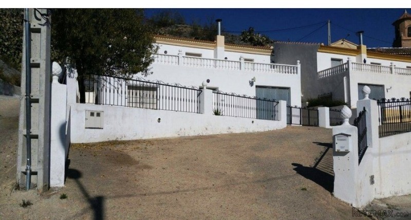 Villa in Oria