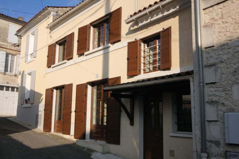 3-Bedroom Townhouse In The Heart Of..