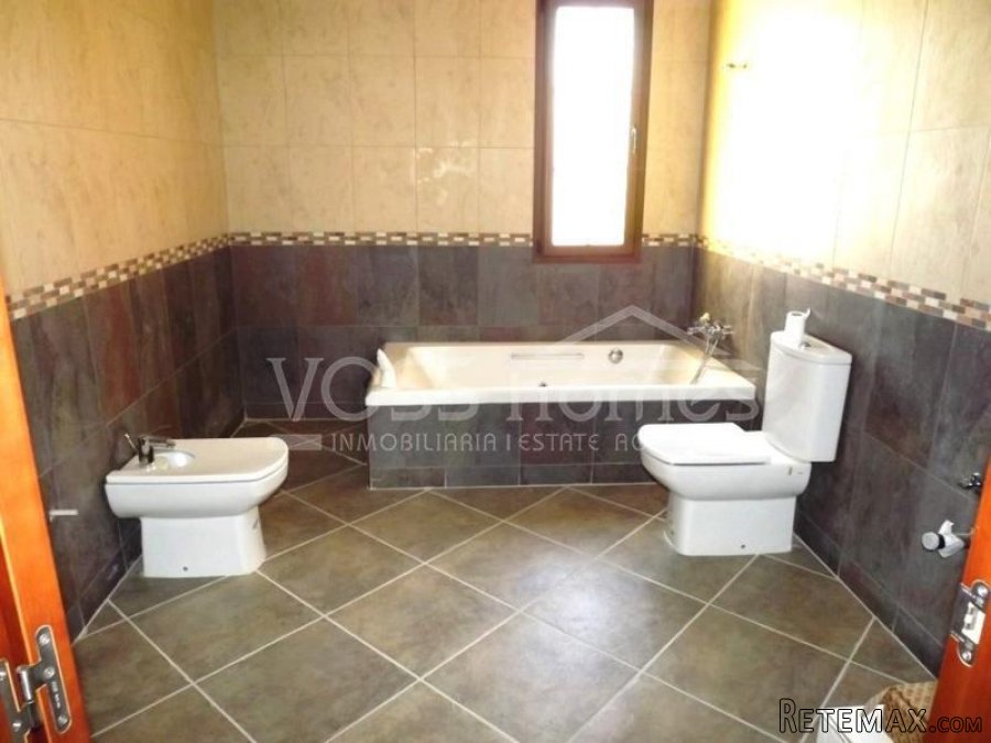 Huge 2 storey, very high quality, village property for sale.. - 7