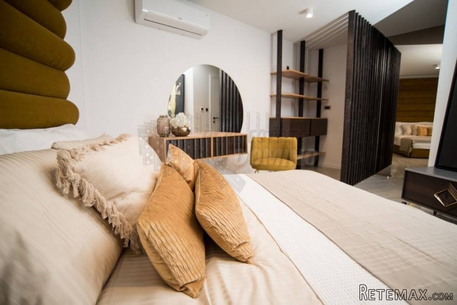 Prekrasni dvoetažni apartman s bazenom! - 10