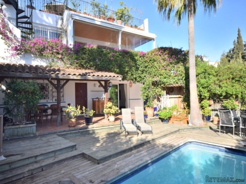 4 Bedroom Villa For Sale Situated In..