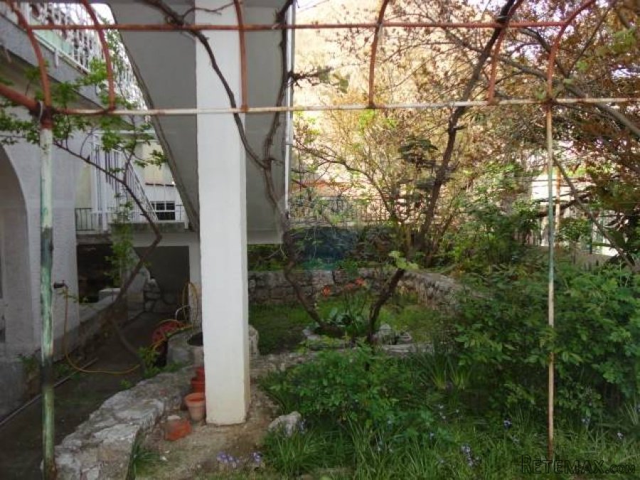 BANDEROVO OBITELJSKA KUĆA SA DVA STANA - 3