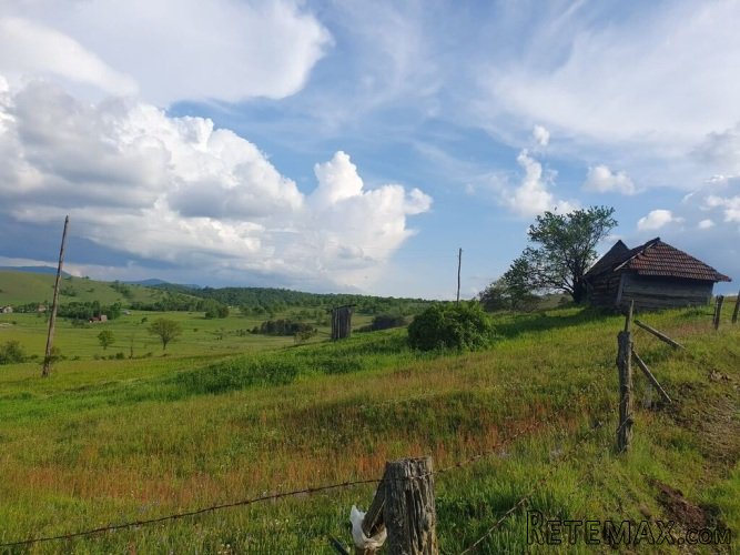 Na prodaju plac 40 ari sa starom Chalet kucom na Zlatiboru - 4