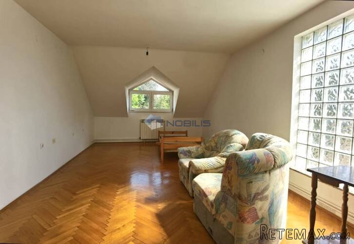 Bjelovar (Centar) 4-sobni stan, 116,75 m2 + 101,33 m2 TAVAN - 6