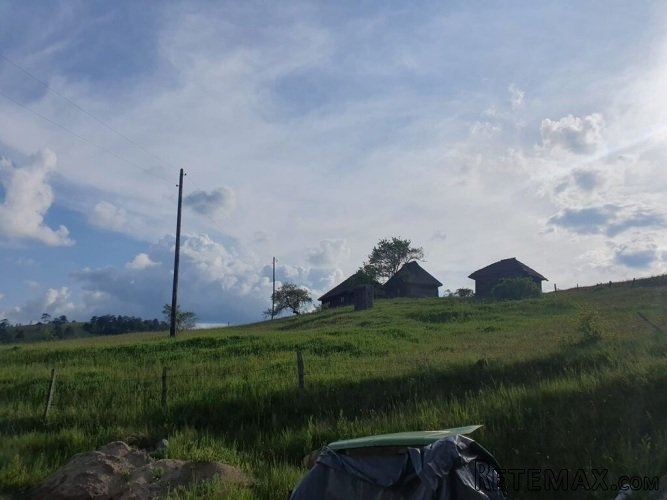 Na prodaju plac 40 ari sa starom Chalet kucom na Zlatiboru - 8