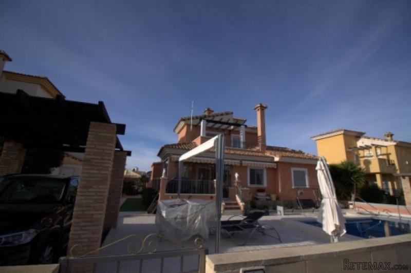 Hondon De Las Nieves, Alicante - 3 Bed.. - 2
