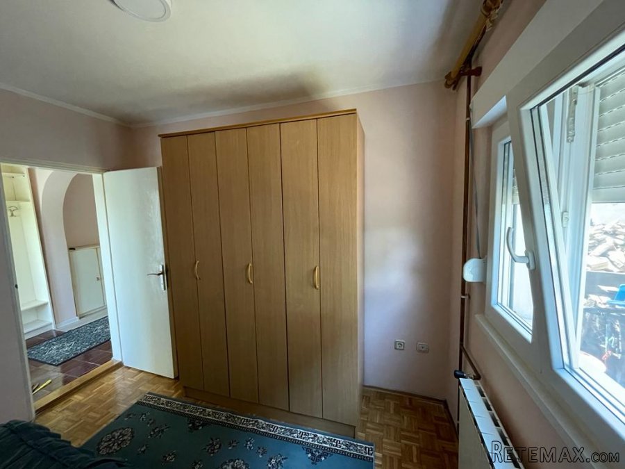 Izdajem prizemlje kuce na Ledinama - 9