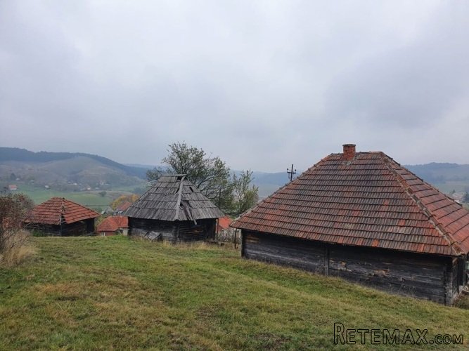 Na prodaju plac 40 ari sa starom Chalet kucom na Zlatiboru - 10