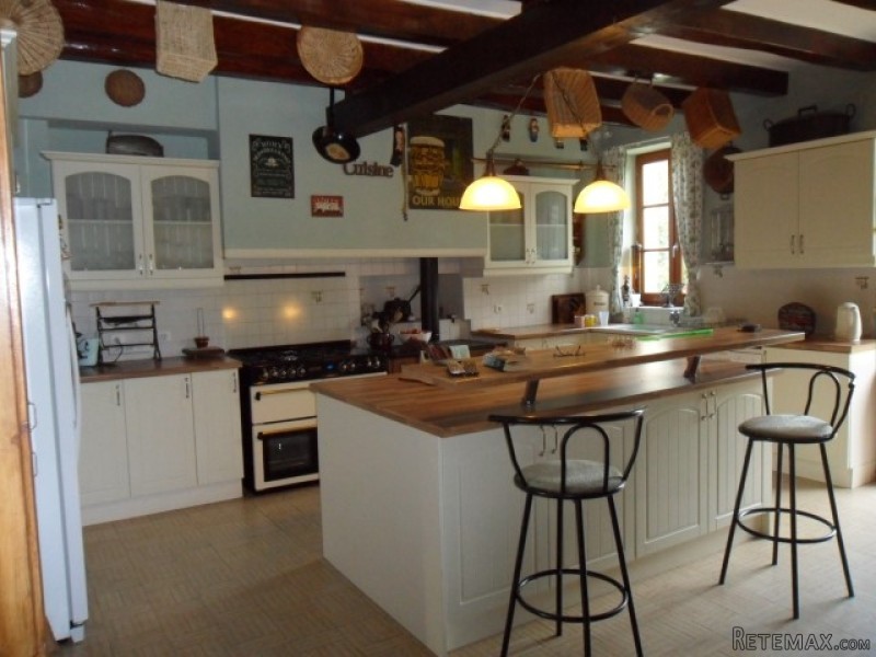 Large Fully Renovated Family Home With.. - 2